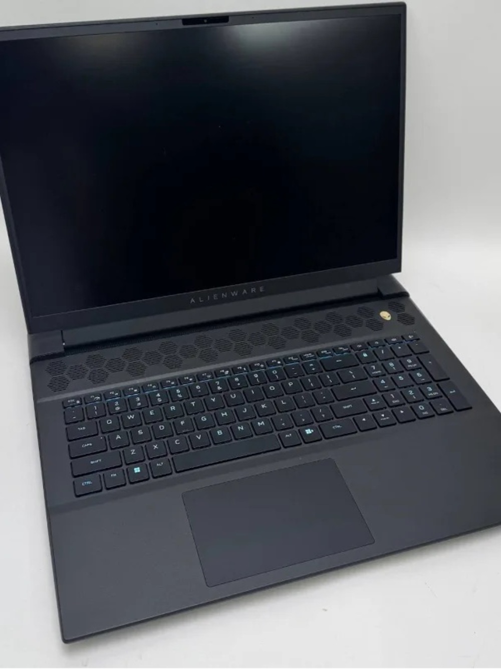 Alienware Gaming Laptop 18” - Picture 2 of 7